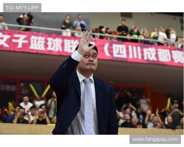 李元伟深度解析姚明篮球生涯与中国篮球发展的重要影响 李元伟深度解析姚明篮球生涯与中国篮球发展的重要影响
